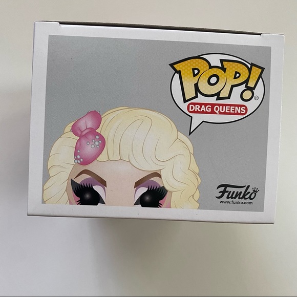 SOLD Trixie Mattel Funko Pop! Drag Queens 03 - Picture 6 of 7